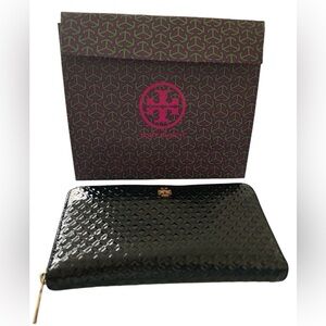 Tory Burch Black Quilted Wallet